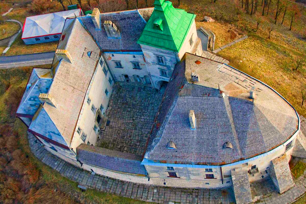 novogodnie-priklyucheniya-v-gorode-lva-zamki-lvovshhiny