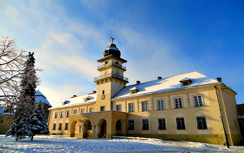 zhovkva-krehiv-i-stradch